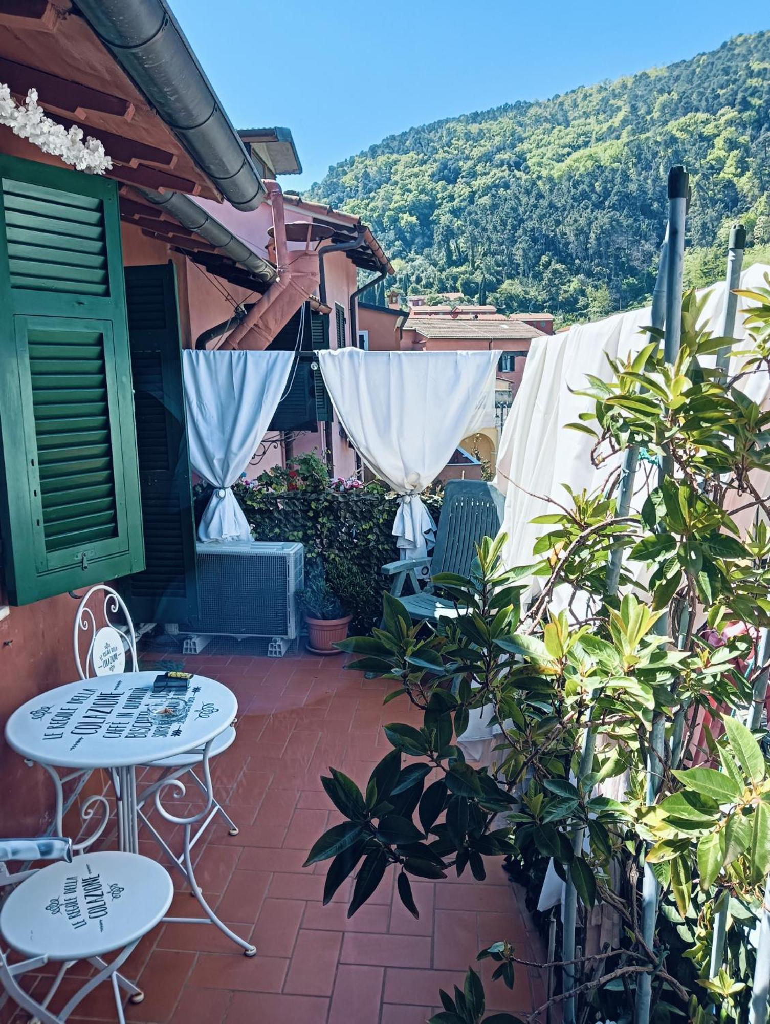 Апартаменты La Terrazza Di Ameglia Alta Экстерьер фото